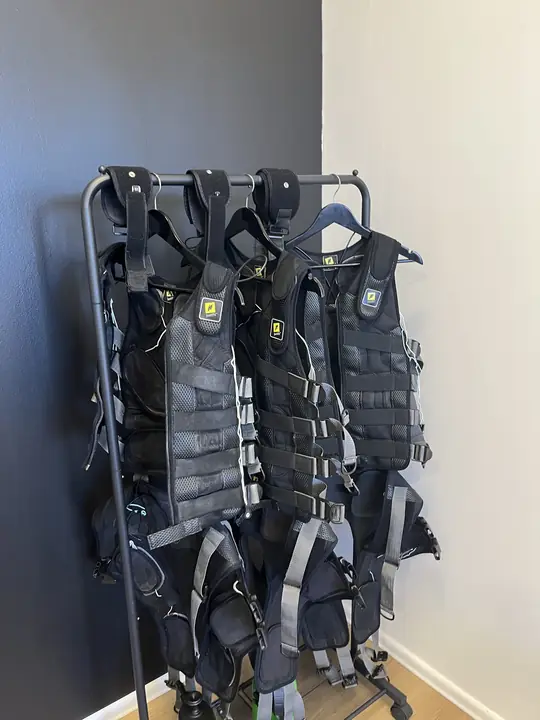 Tute EMS per l'allenamento con elettrostimolazione